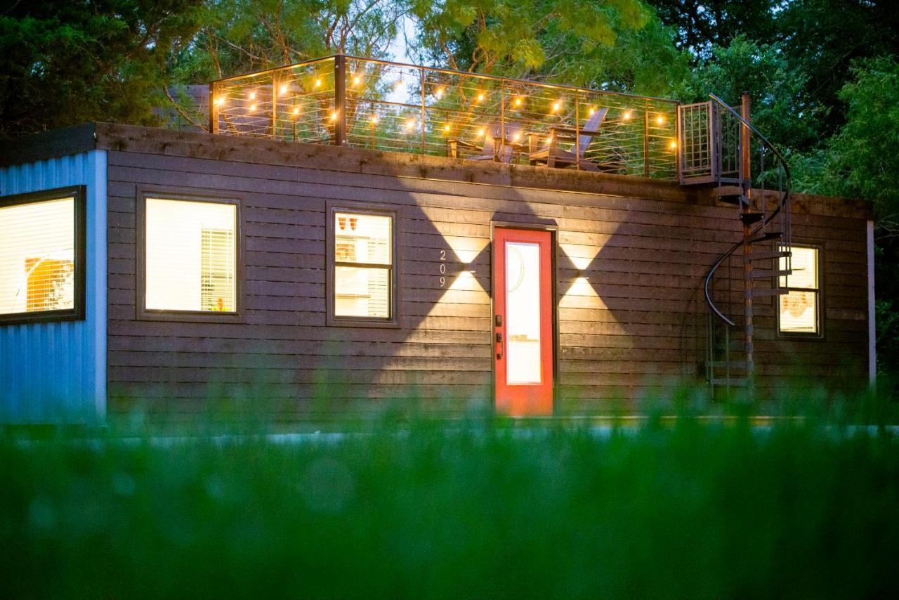 The Merlot House-Container Home 12 Min To Magnolia Bellmead Ngoại thất bức ảnh