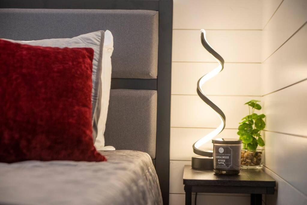 The Merlot House-Container Home 12 Min To Magnolia Bellmead Ngoại thất bức ảnh