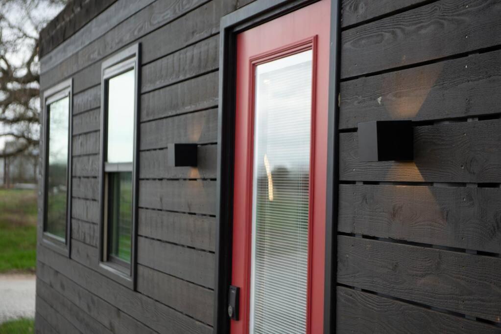 The Merlot House-Container Home 12 Min To Magnolia Bellmead Ngoại thất bức ảnh